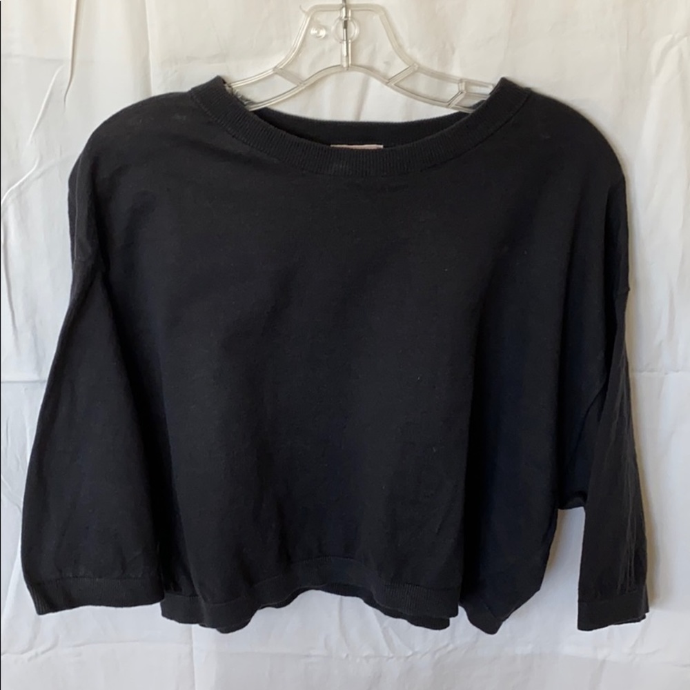 Gap small black knitted cropped sweater